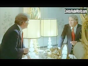 Clio Goldsmith in Le cadeau (1982) 2