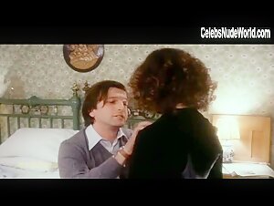 Corinne Clery in Natale in casa d'appuntamento (1976) 1