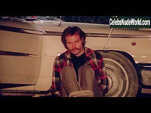 Corinne Clery in Autostop rosso sangue (1977) 14