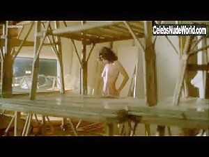 Corinne Clery in I viaggiatori della sera (1979) 1