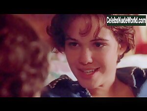 Cristi Harris in Night of the Scarecrow (1995) 5