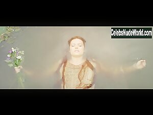 Daisy Ridley in Ophelia (2018) 1