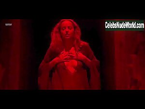 Dakota Johnson in Suspiria (2018) 16