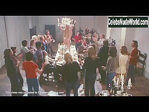 Dalila Di Lazzaro in Il tuo vizio e una stanza chiusa e solo io ne ho la chiave (1972) 20