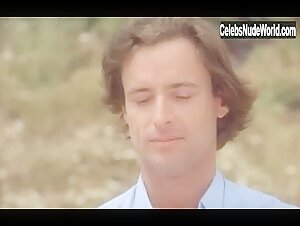 Dawn Dunlap Outdoor , Explicit in Laura, les ombres de l'ete (1979) 20