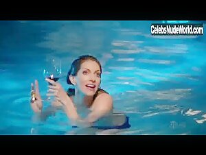 Dawn Olivieri Wet , Pool in House of Lies (series) (2012) 7
