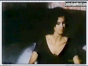 Dayle Haddon in 40 gradi all'ombra del lenzuolo (1976) 1
