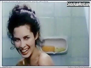 Dayle Haddon in 40 gradi all'ombra del lenzuolo (1976) 14