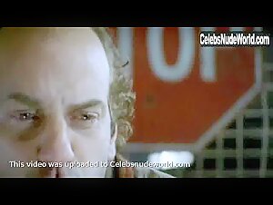 Debora Falabella in 2 Perdidos numa Noite Suja (2002) 15