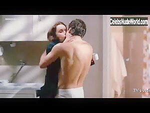 Debora Falabella in Primo Basilio (2007) 14