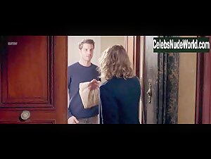 Deborah Francois in Loue-moi! (2017) 11