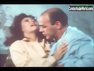 Debora Cali underware in La storia di Lady Chatterley (1989) 5