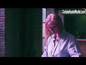 Deborah Ann Woll in Daredevil (series) (2015) 17