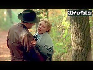 Deborah Kara Unger in Sunshine (1999) 17