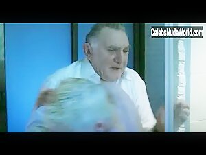 Deborah Ostrega in De Zaak Alzheimer (2003) 15