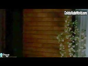 Delphine Rollin Brunette , Shower in Une employee modele (2002) 6