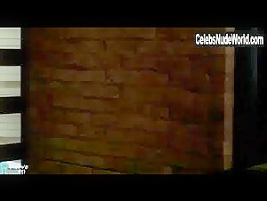 Delphine Rollin Brunette , Shower in Une employee modele (2002) 9