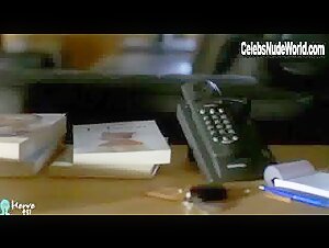 Delphine Rollin Brunette , Office in Une employee modele (2002) 1