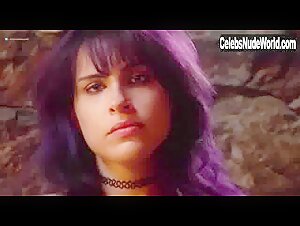 Desiree Akhavan in Creep 2 (2017) 15