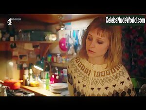 Desiree Akhavan Blonde , Lesbian in The Bisexual (series) (2018) 12