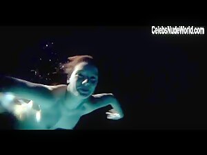Diana Gomez nude, boobs scene in Eloise (2009) 5