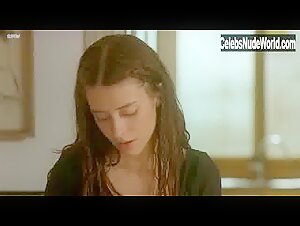 Diana Gomez boobs , Brunette scene in Eloise (2009) 17