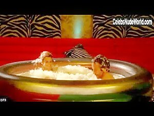 Diana Glenn Blonde , Bathtub in Satisfaction (series) (2007) 3