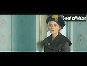 Diane Kruger in Joyeux Noel (2005) 1