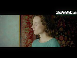 Diane Kruger in Operative (2019) 13