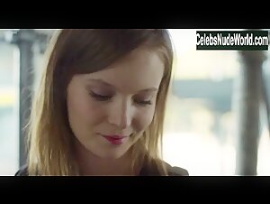 Diane Rouxel in Smell of Us (2014) 11
