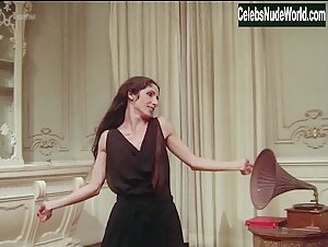 Dina Sfat in O Homem do Pau-Brasil (1982) 2