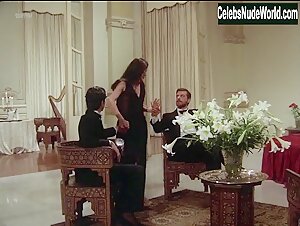 Dina Sfat in O Homem do Pau-Brasil (1982) 9