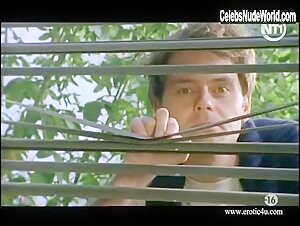 Diosa Lesbian , Voyeur scene in Dangereux desirs (2001) 5