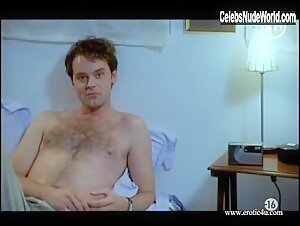 Diosa Lingerie , Striptease in Dangereux desirs (2001) 4