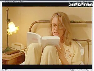 Dominique Sanda Blonde , boobs in Le voyage en douce (1980) 3