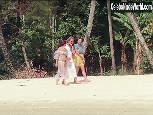 Dora Pellegrino Beach , Public Nudity in O Homem do Pau-Brasil (1982) 9