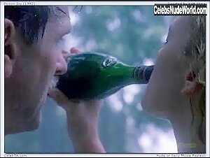 Drew Barrymore Blonde , Wet Dress in Poison Ivy (1992) 2