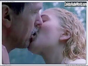 Drew Barrymore Blonde , Wet Dress in Poison Ivy (1992) 3