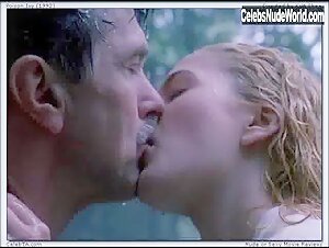 Drew Barrymore Blonde , Wet Dress in Poison Ivy (1992) 4
