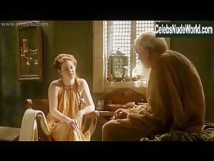 Esme Bianco Big Butt , Explicit in Game of Thrones (series) (2011)