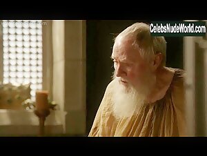 Esme Bianco Big Butt , Explicit in Game of Thrones (series) (2011) 2