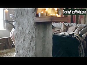 Esme Bianco Brunette , boobs in Game of Thrones (series) (2011) 2