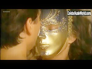 Erika Marozsan in Die Katzenfrau (2002) 4