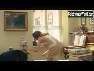 Erika Marozsan in Gloomy Sunday - Ein Lied von Liebe und Tod (1999) 10