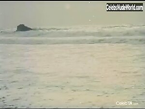 Erica Gavin in Erika's Hot Summer (1971) 12