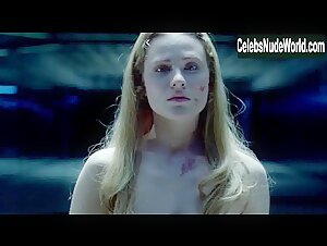 Evan Rachel Wood Blonde , Nice Butt in Westworld (series) (2016) 7