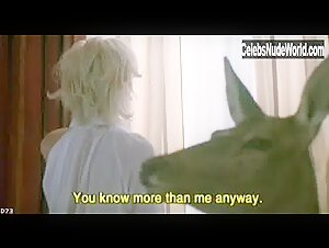 Emmanuelle Seigner Blonde , Flashing in Backstage (2005) 19