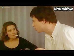 Emmanuelle Devos in Comment je me suis dispute... (ma vie sexuelle) (1996) 1