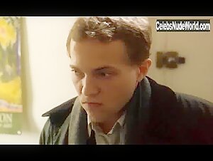 Emmanuelle Devos in Comment je me suis dispute... (ma vie sexuelle) (1996) 6