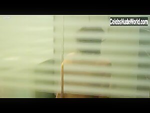Emmanuelle Devos in Arrete ou je continue (2014) 18